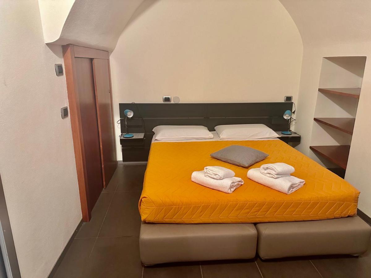 Feel - Luxury Duomo Suite ベルガモ エクステリア 写真